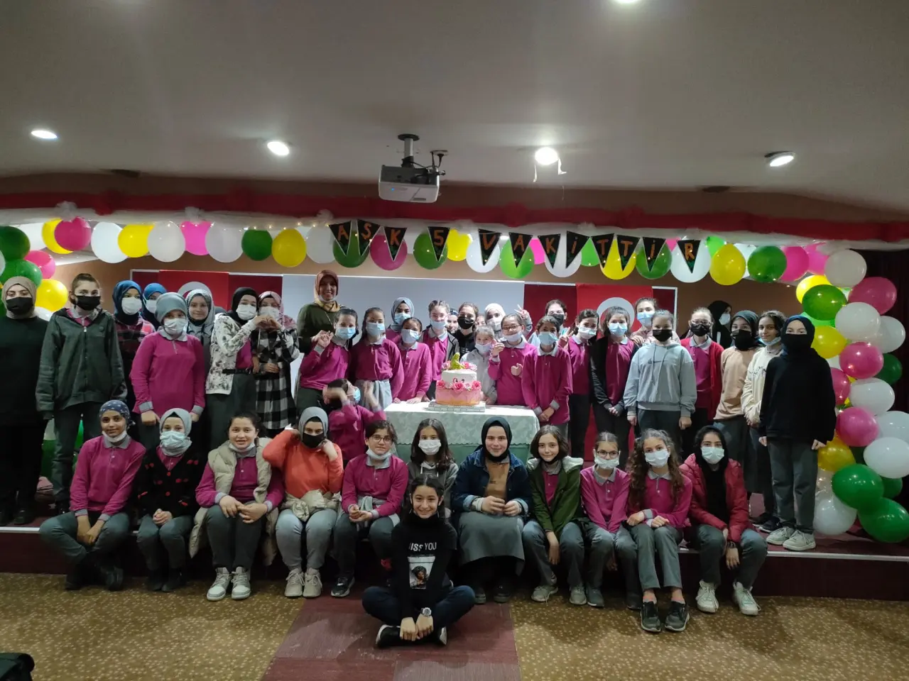 Haber: Aşk Beş Vakittir - Galeri-2