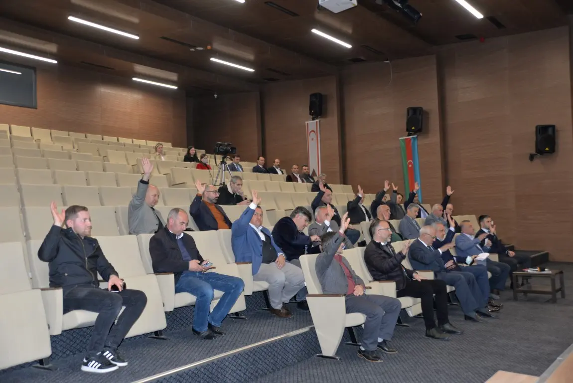 Haber: HENDEK MECLİSİ 14 MADDEYİ KARARA BAĞLADI - Galeri-1