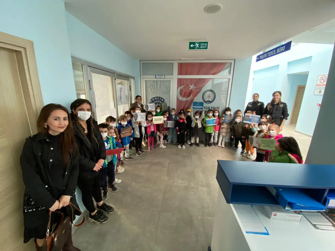 Haber: İmge Anaokulu Öğrencileri Polis Haftasında İlçe Emniyet Müdürlüğünü Ziyaret Etti - Galeri-7