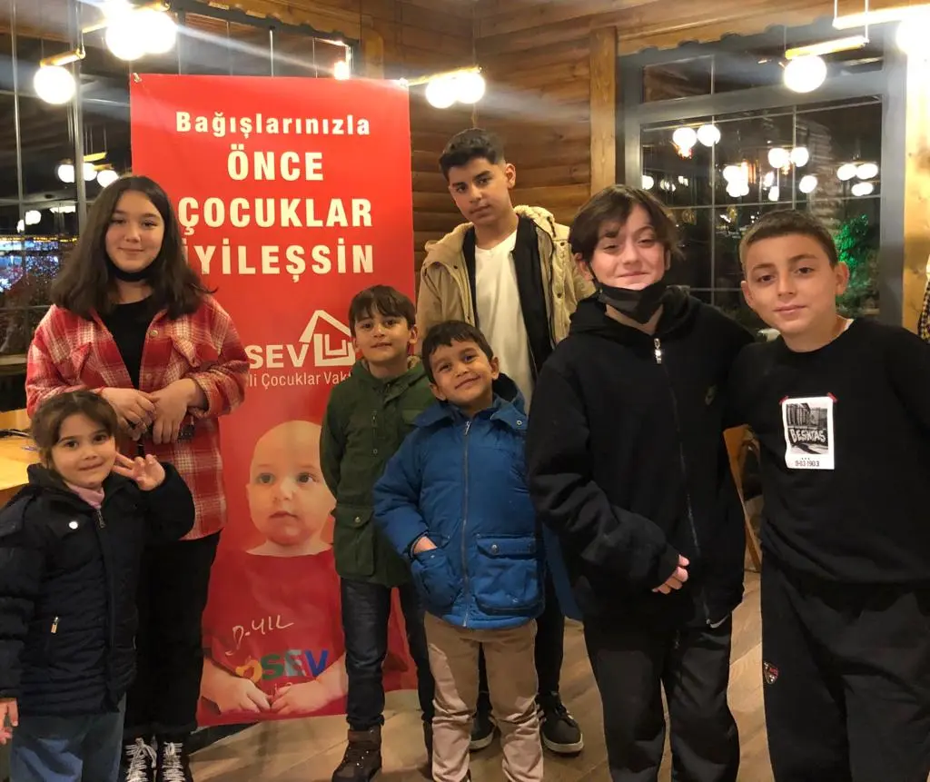 Haber: Lösemili Çocuklar İftar Yemeğinde Bir Araya Geldi - Galeri-1