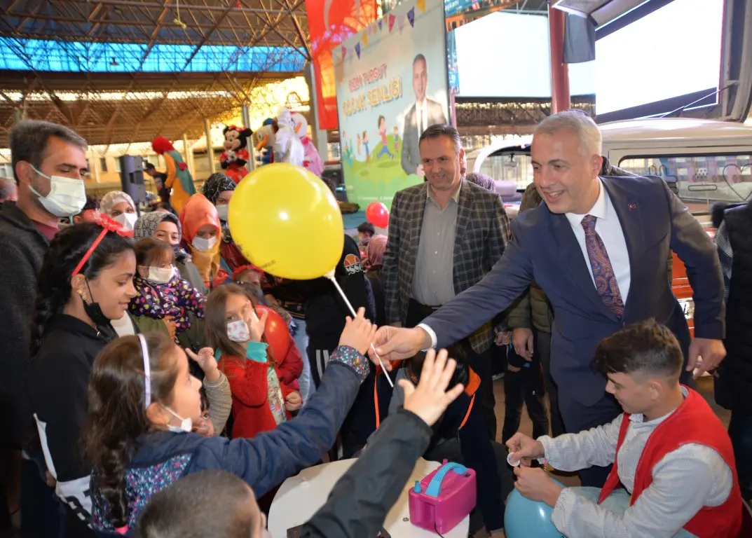 Haber: Başkan Babaoğlu’ndan Çocuklara Bayram Müjdesi - Öne Çıkan