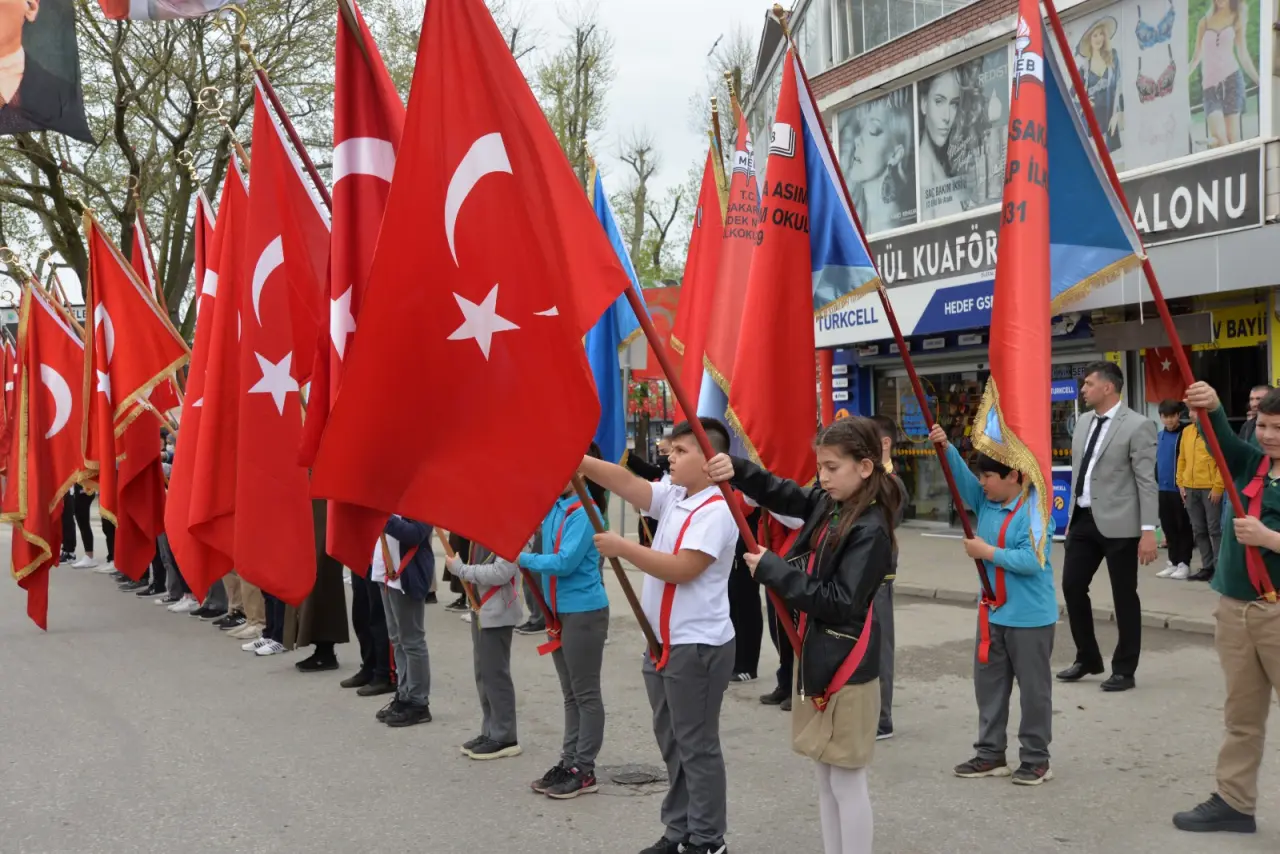 Haber: 23 Nisan Hendek´te Coşkuyla Kutlandı - Galeri-1
