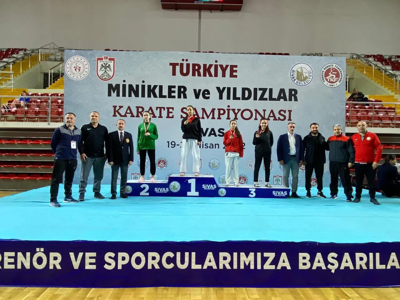 Haber: HENDEKLİ YILDIZLAR’A  BOSNA’DA MİLLİ GÖREV - Galeri-1