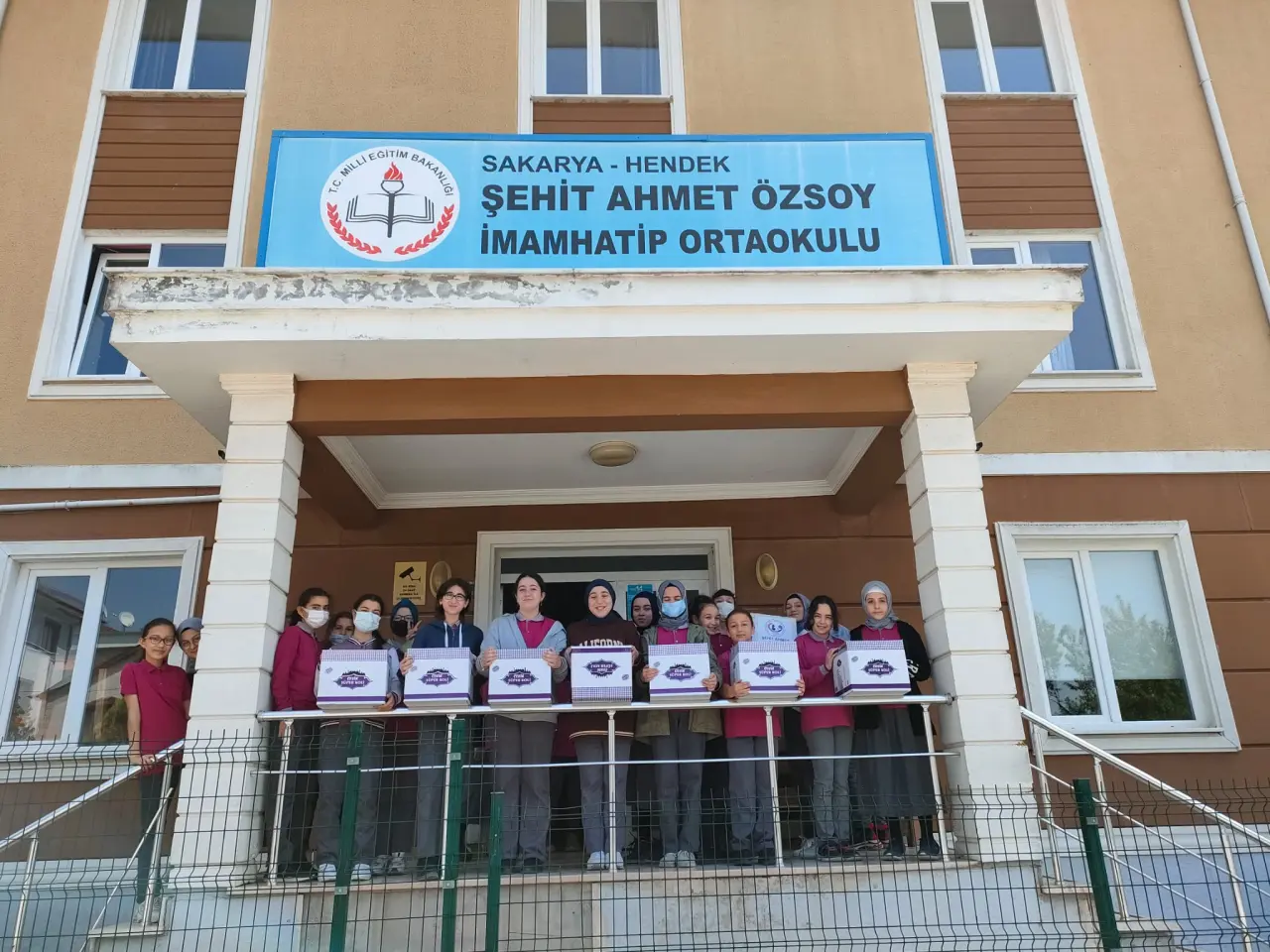Haber: Şehit Ahmet Özsoy İmam Hatip İhtiyaç Sahiplerinin Yanında - Öne Çıkan
