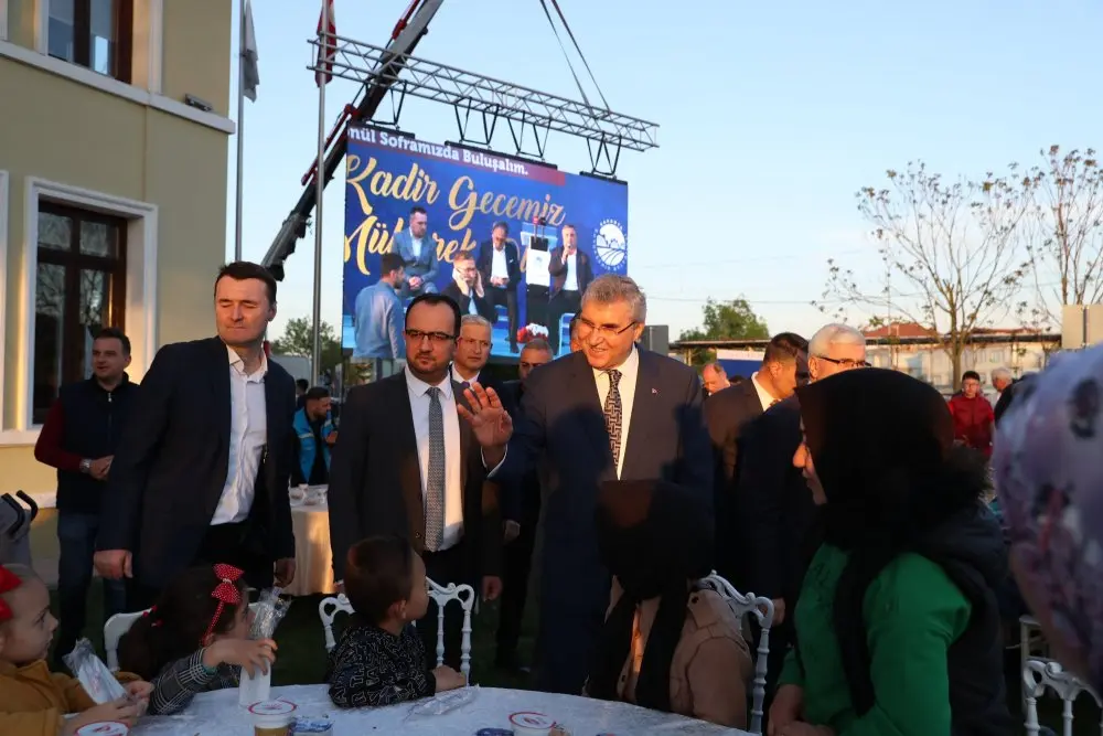 Haber: 20 bin kişi Büyükşehir’in kardeşlik sofrasında buluştu - Galeri-3