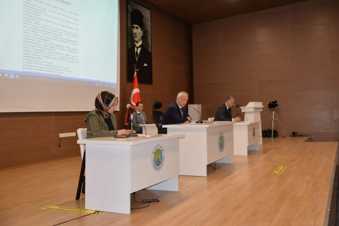 Haber: HENDEK MECLİSİ 6 GÜNDEM MADDESİYLE TOPLANIYOR - Öne Çıkan