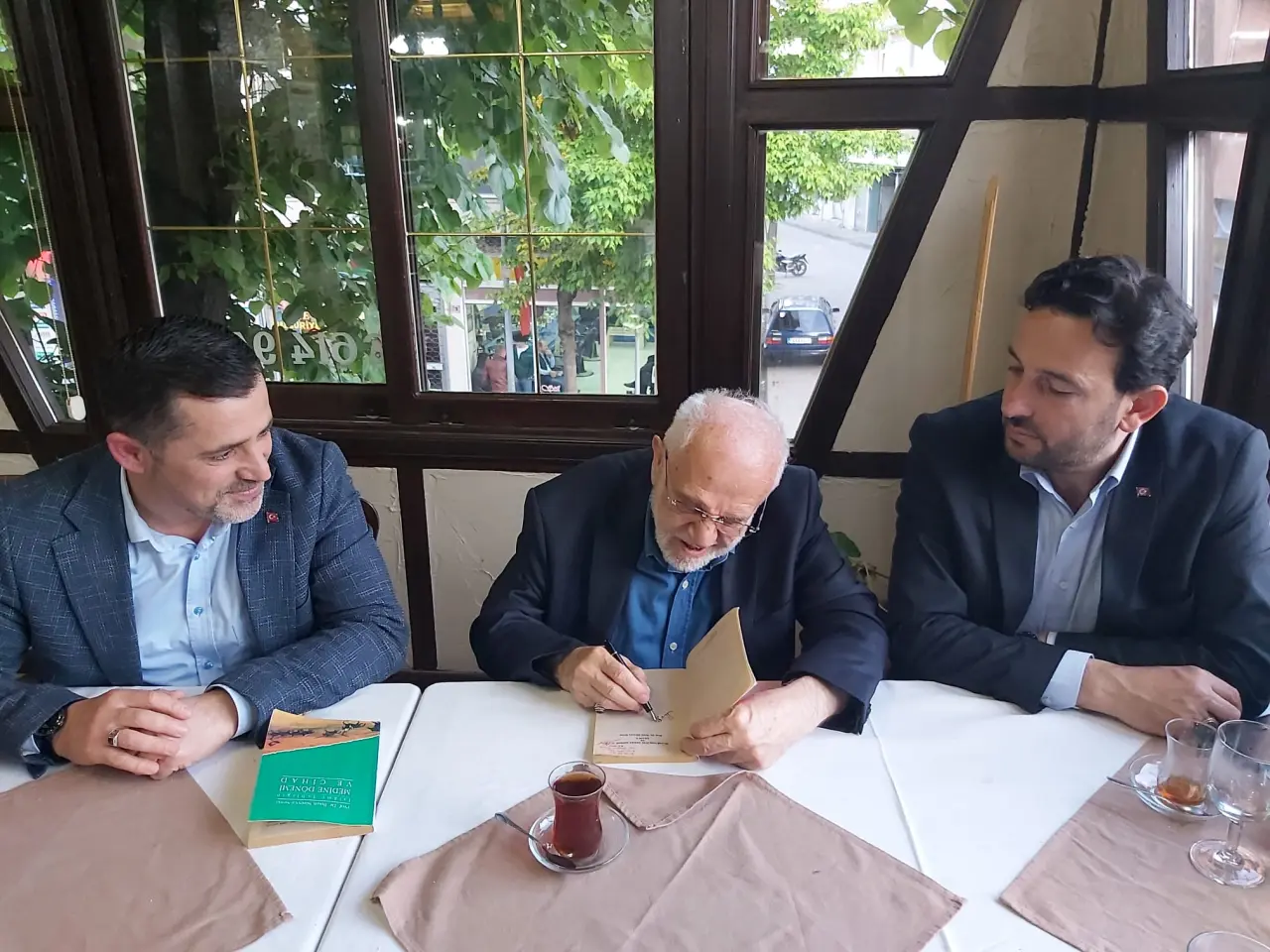 Haber: Profesör Doktor İhsan Süreyya Sırma Hendek’teydi - Galeri-3