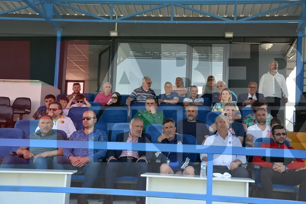 Haber: Şampiyon Hendek Veteranlar Ligi Galibiyetle Bitirdi - Galeri-6