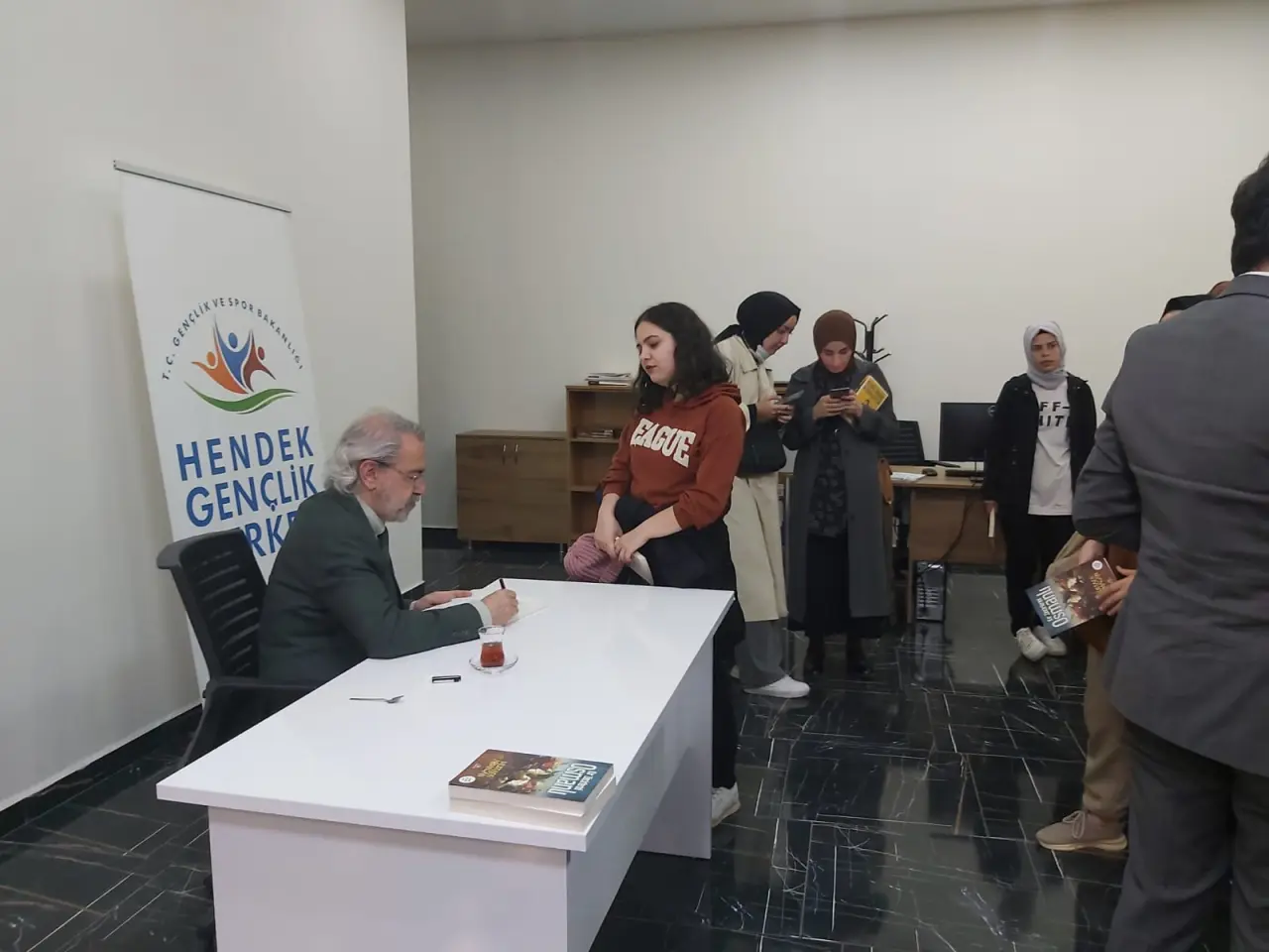 Haber: Hendek'te tarihi Gece - Galeri-1