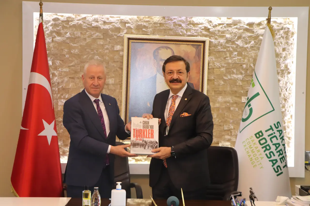 Haber: TOBB  Başkanı M. Rifat Hisarcıklıoğlu, Sakarya Ticaret Borsasını ziyaret etti - Öne Çıkan