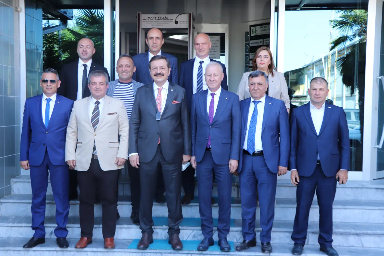 Haber: TOBB  Başkanı M. Rifat Hisarcıklıoğlu, Sakarya Ticaret Borsasını ziyaret etti - Galeri-1