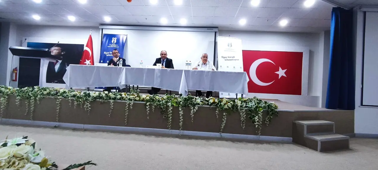 Haber: SUBÜ Hendek MYO'dan Kariyer Zirvesi22 Paneli - Galeri-2