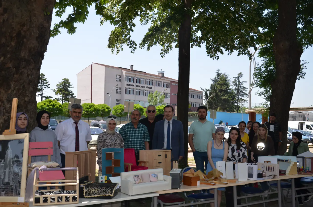 Haber: Hendek MYO’da Kariyer Zirvesi Etkinlikleri Sona Erdi - Galeri-1