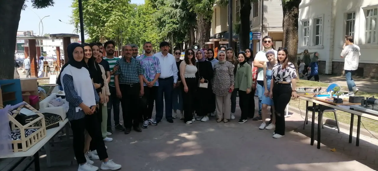 Haber: Hendek MYO’da Kariyer Zirvesi Etkinlikleri Sona Erdi - Galeri-6