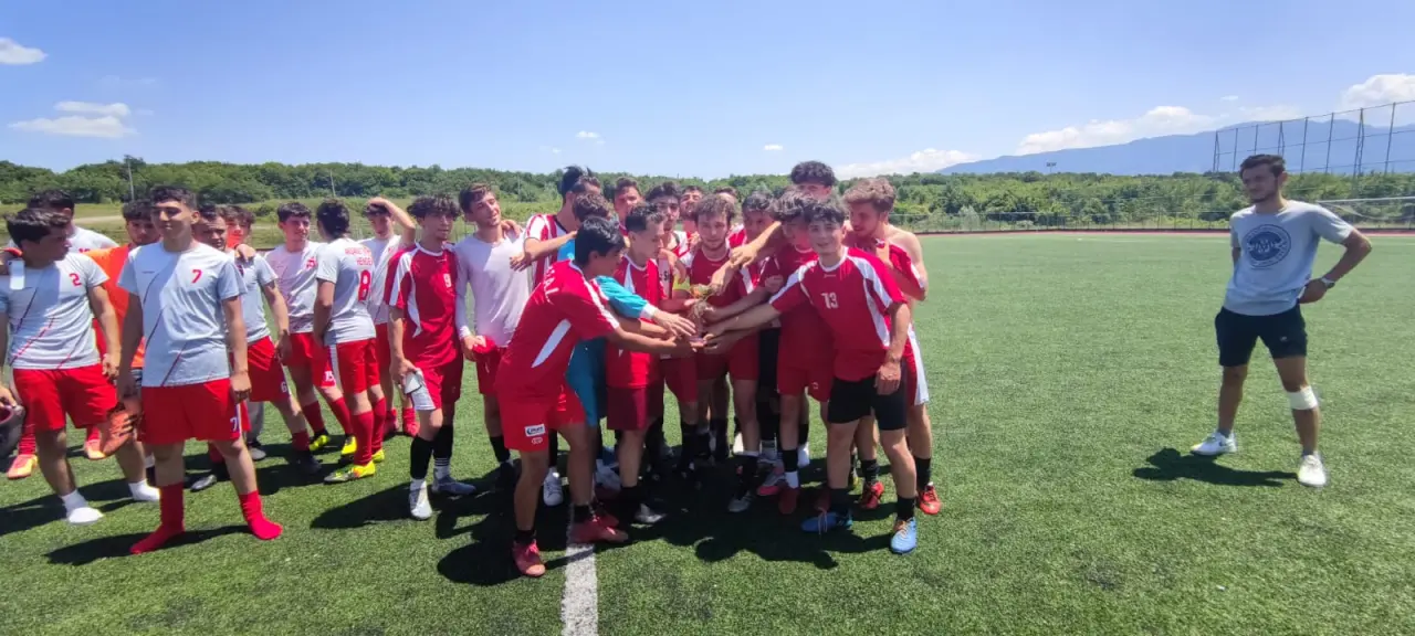 Haber: Okul Sporları Futbol Müsabakaları sona erdi - Galeri-2
