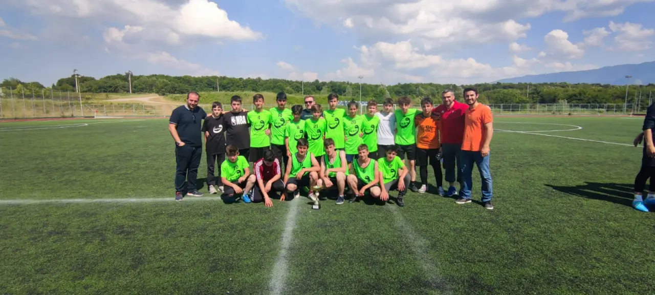Haber: Okul Sporları Futbol Müsabakaları sona erdi - Galeri-7