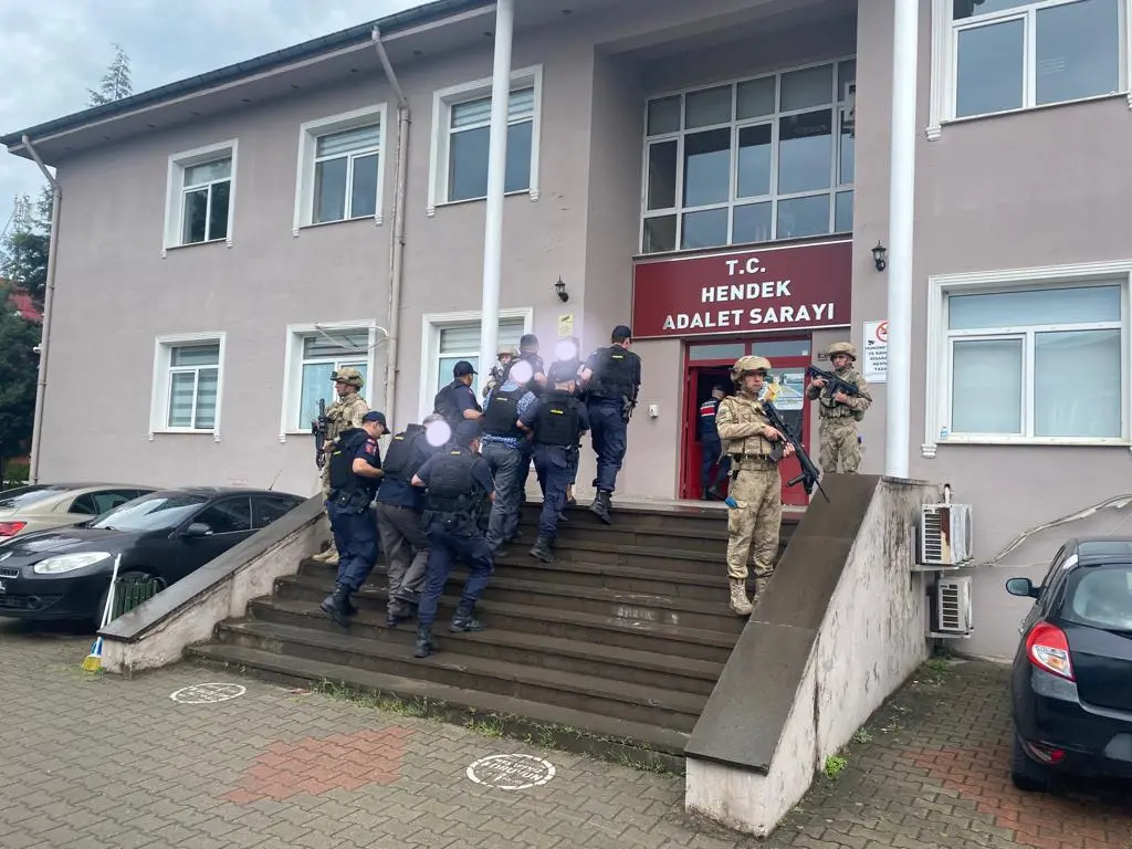 Haber: Akraba cinayetinde 2 tutuklama - Öne Çıkan