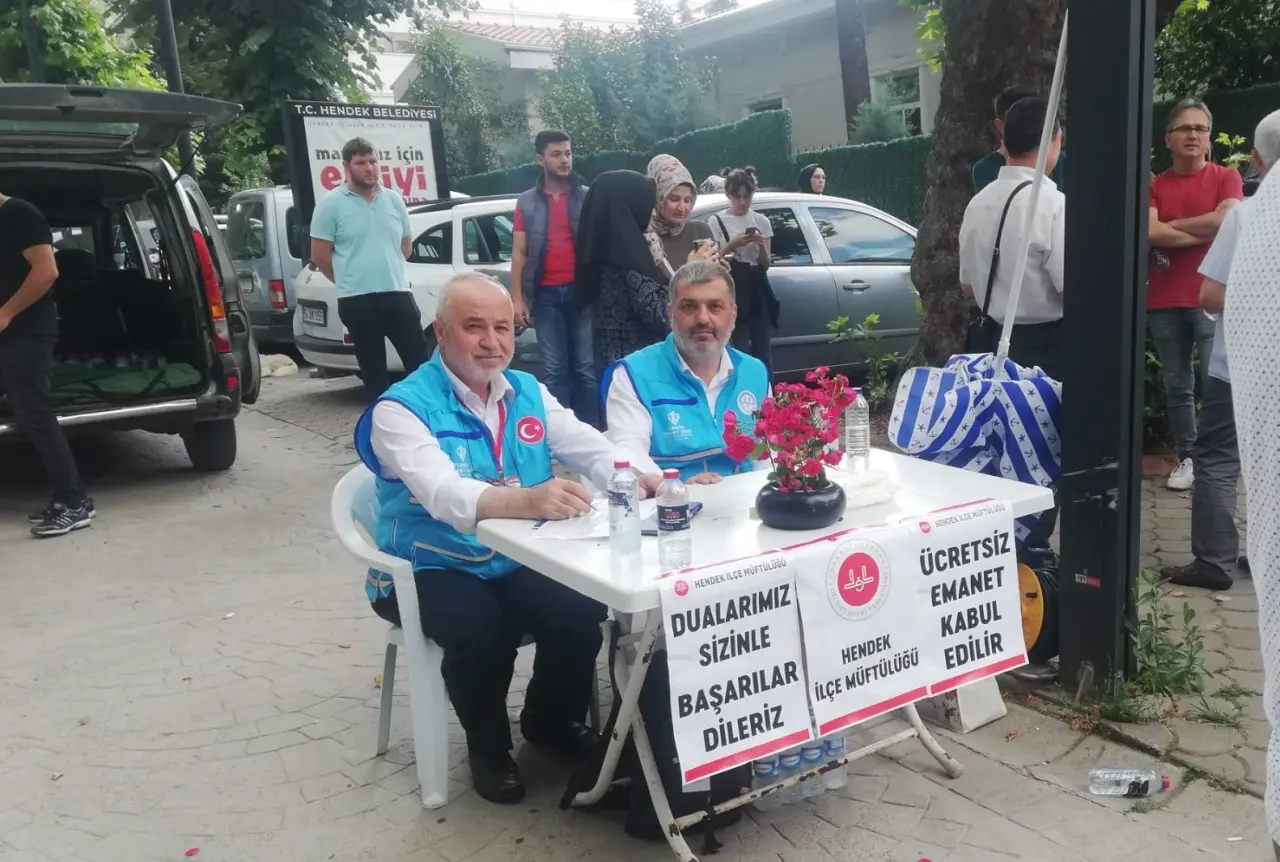Haber: Din Görevlilerinden Örnek Hareket - Öne Çıkan