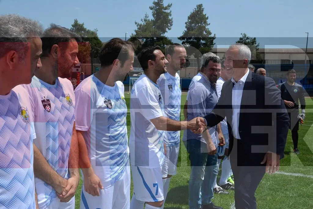 Haber: Eski Milli Futbolcular Hendek'te Maç Yaptı - Galeri-5