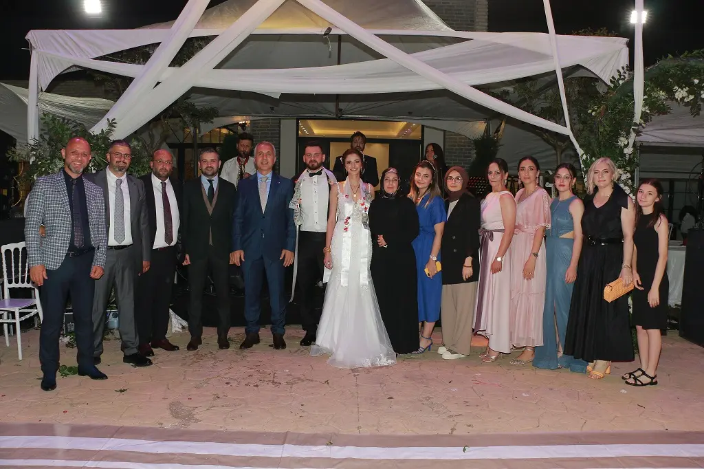 Haber: Burcu ile Semih'ten Ömürlük İmza - Galeri-6