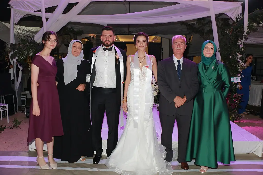 Haber: Burcu ile Semih'ten Ömürlük İmza - Galeri-5