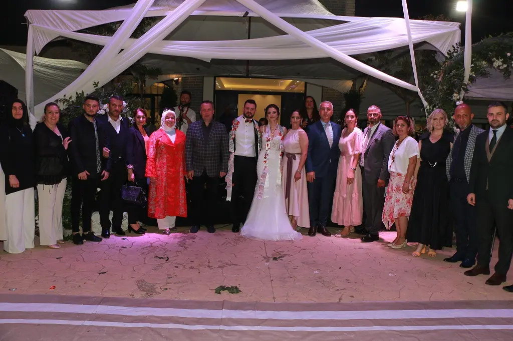 Haber: Burcu ile Semih'ten Ömürlük İmza - Galeri-9