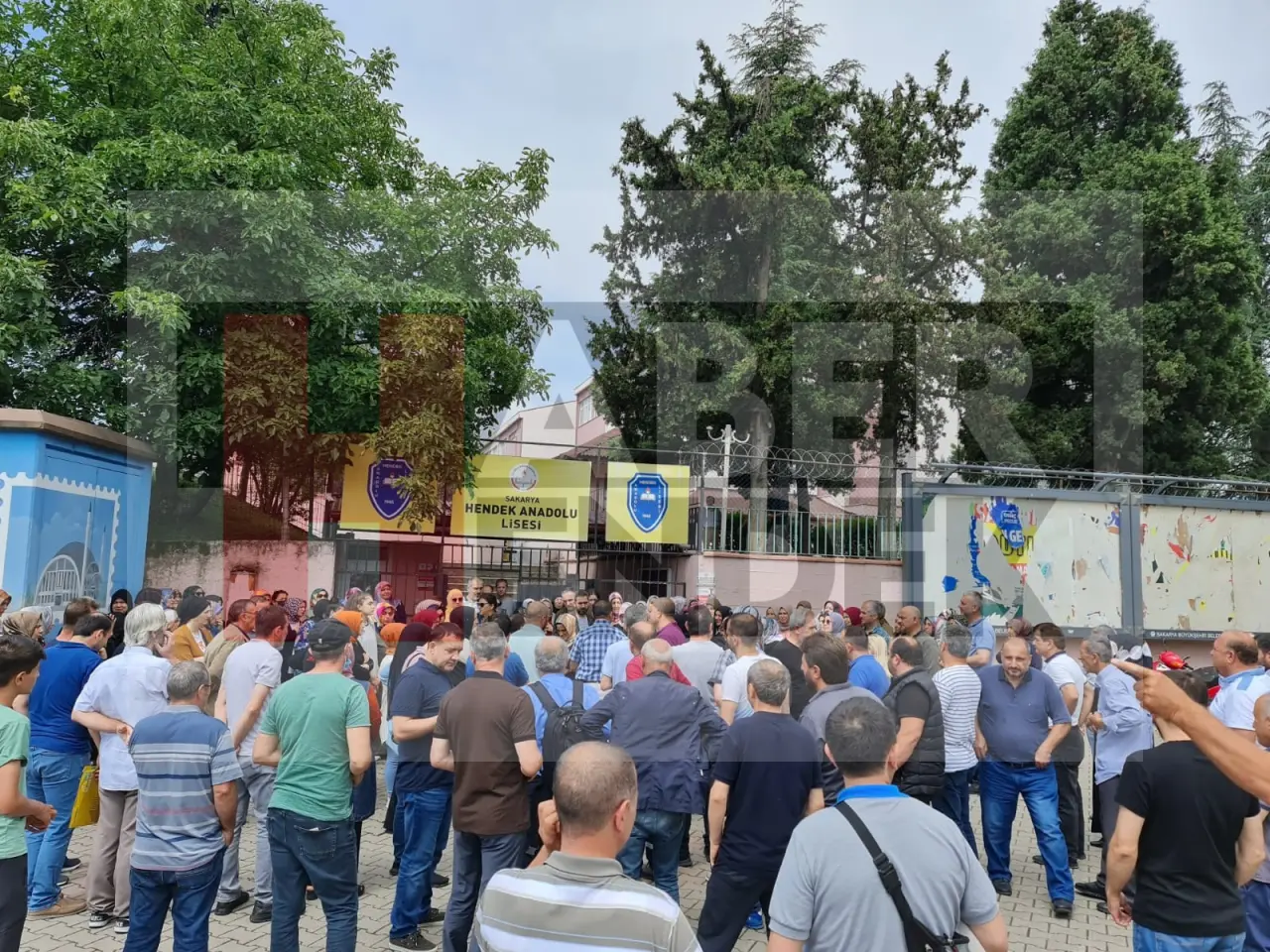 Haber: Veliler; Okul Yapılmadan Okulumuzun Yıkılmasını İstemiyoruz - Galeri-2
