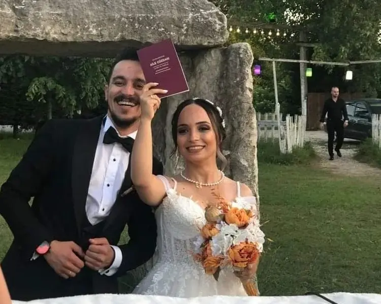 Haber: Furkan ve Hande’den Ömürlük İmza - Öne Çıkan