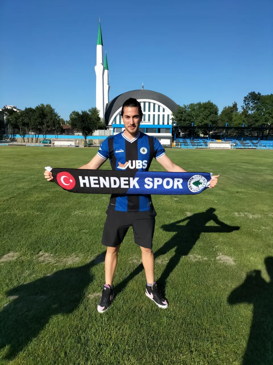 Haber: Hendekspor'da 3 imza birden - Öne Çıkan