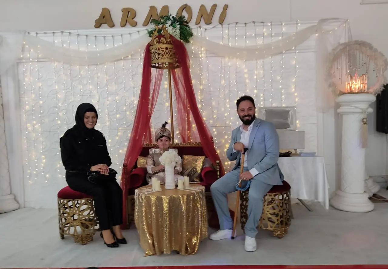 Haber: Muhammed Emir Delikanlılığa Adım attı - Galeri-2