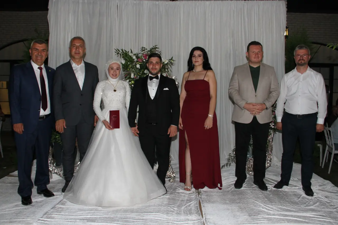 Haber: Ömer ve Kübra’dan Ömürlük İmza - Galeri-3