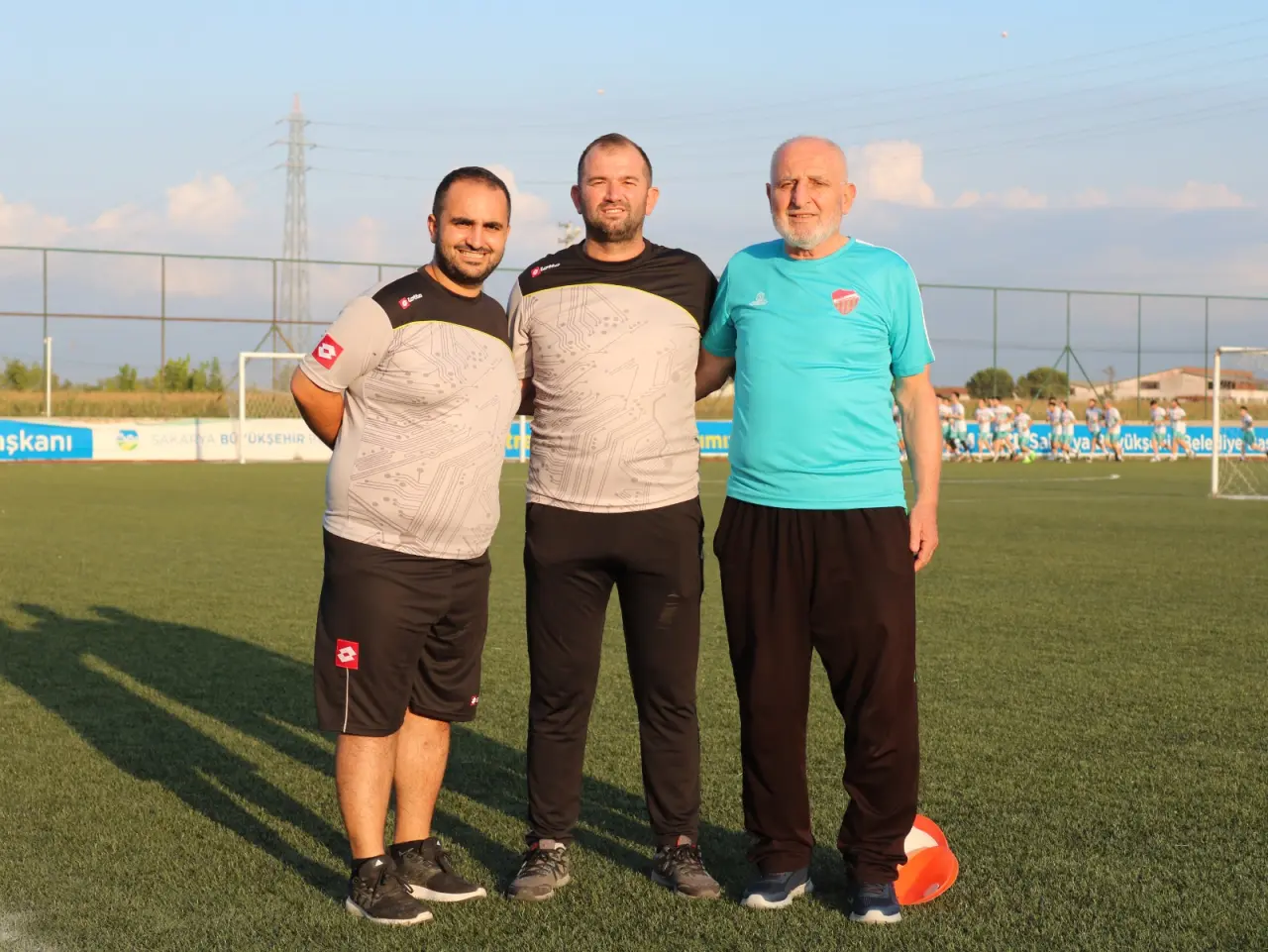Haber: HENDEK DEREKÖYSPOR SAHAYA İNDİ - Galeri-3