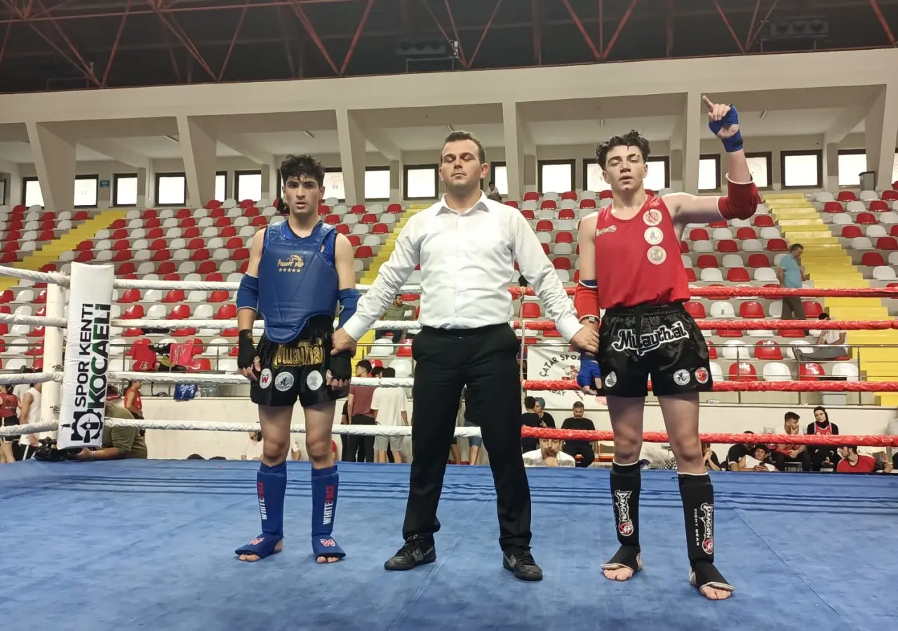 Haber: Hendek Muay Thai Spor Kulübünden Yüzde Yüz Başarı - Öne Çıkan