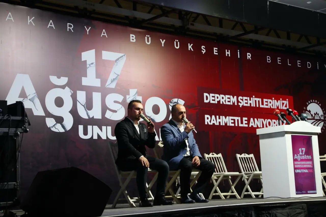 Haber: Acının 23’üncü yıl dönümü Demokrasi Meydanı’nda anıldı - Galeri-1