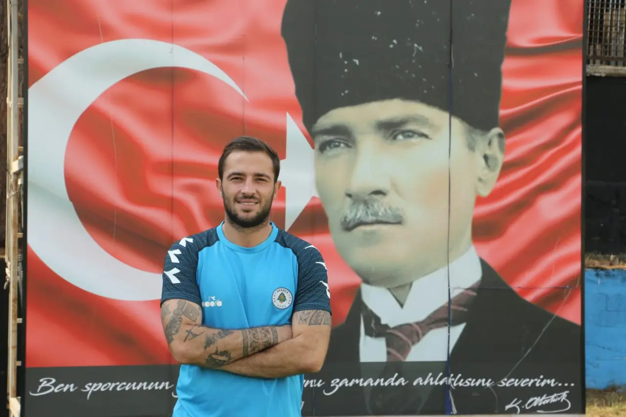 Haber: Mehmet Enes Sığırcı Hendekspor'da - Öne Çıkan