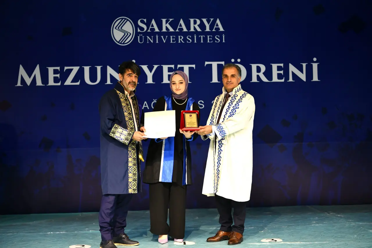 Haber: Eğitim Fakültesi Mezuniyet Töreni - Galeri-1