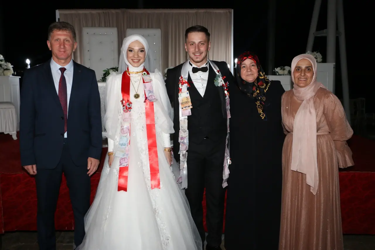 Haber: Şevval ve Ömer Faruktan Ömürlük İmza - Galeri-3