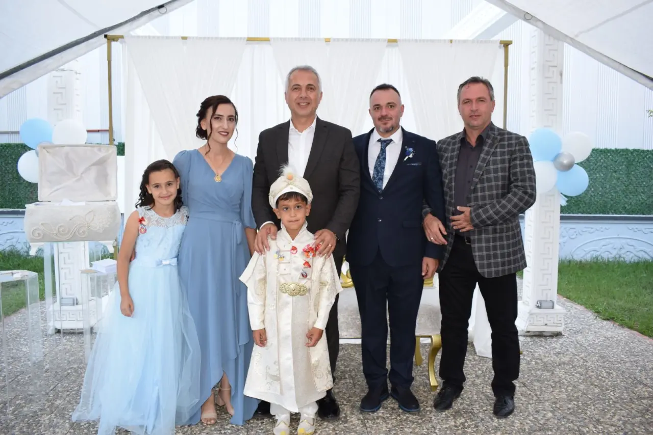 Haber: Mehmet Emir Delikanlılığa Adım Attı - Galeri-1