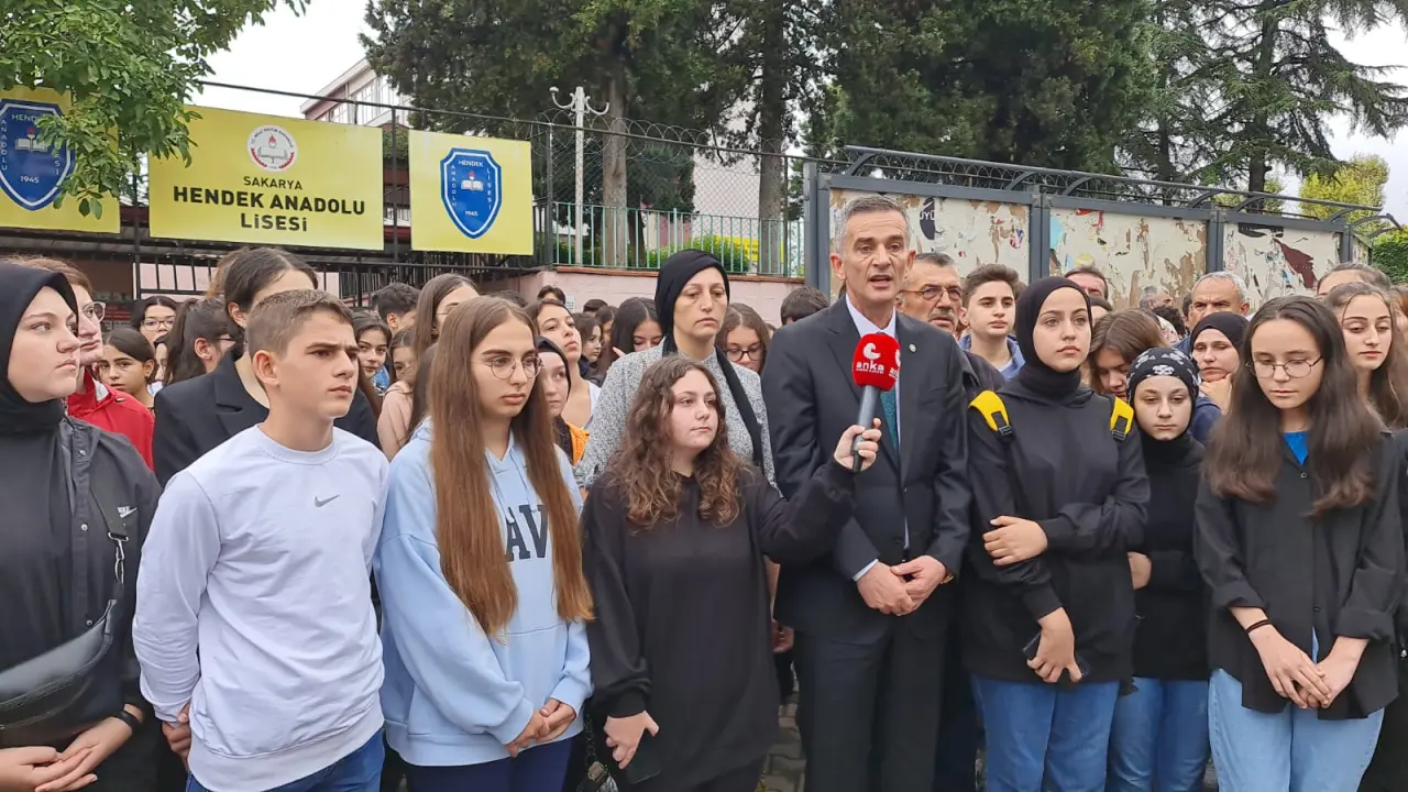 Haber: Dikbayır Velilerle bir araya geldi - Öne Çıkan