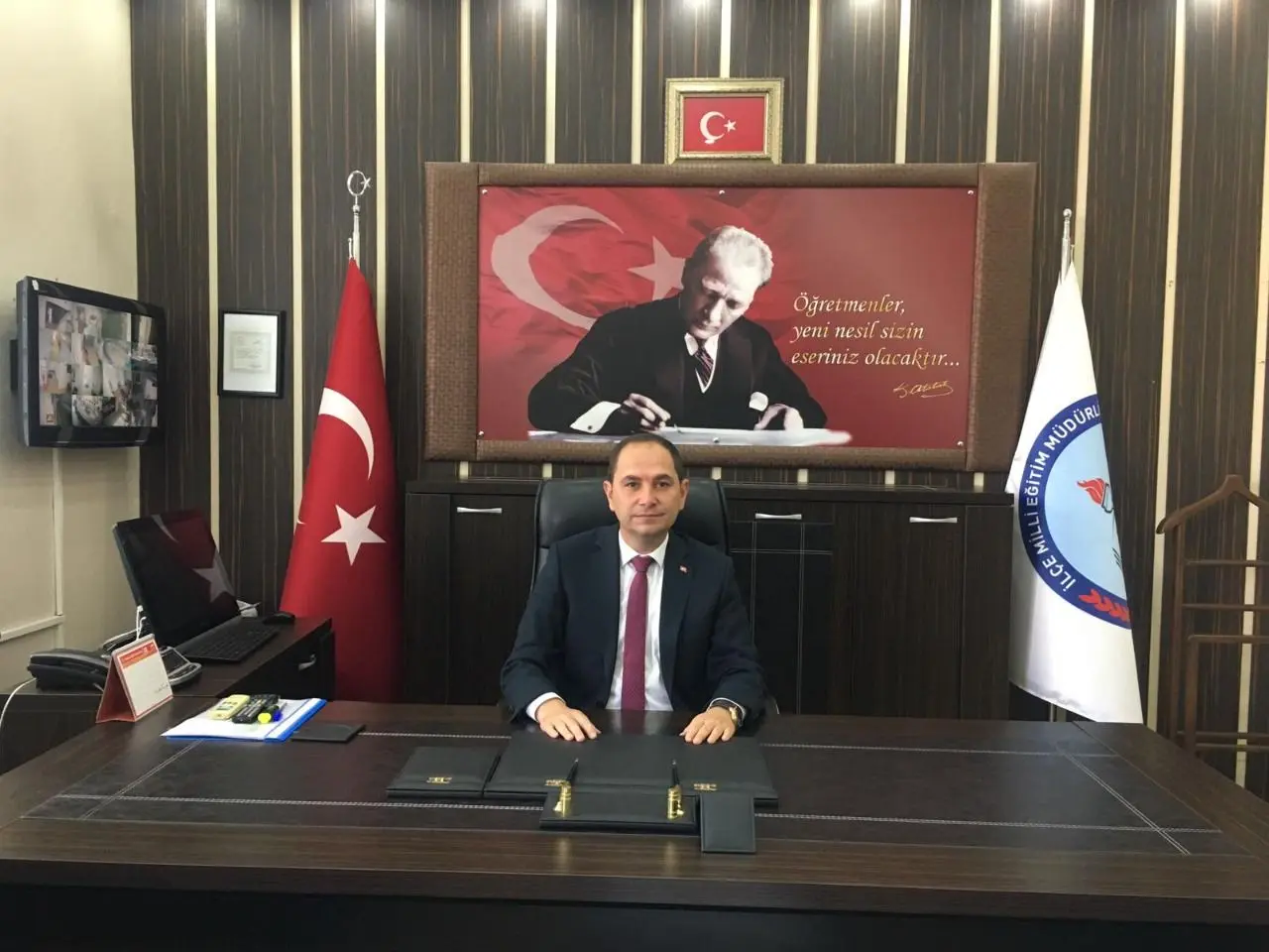Haber: İlçe Milli Eğitim Müdürü Kahraman Göreve Başladı - Öne Çıkan