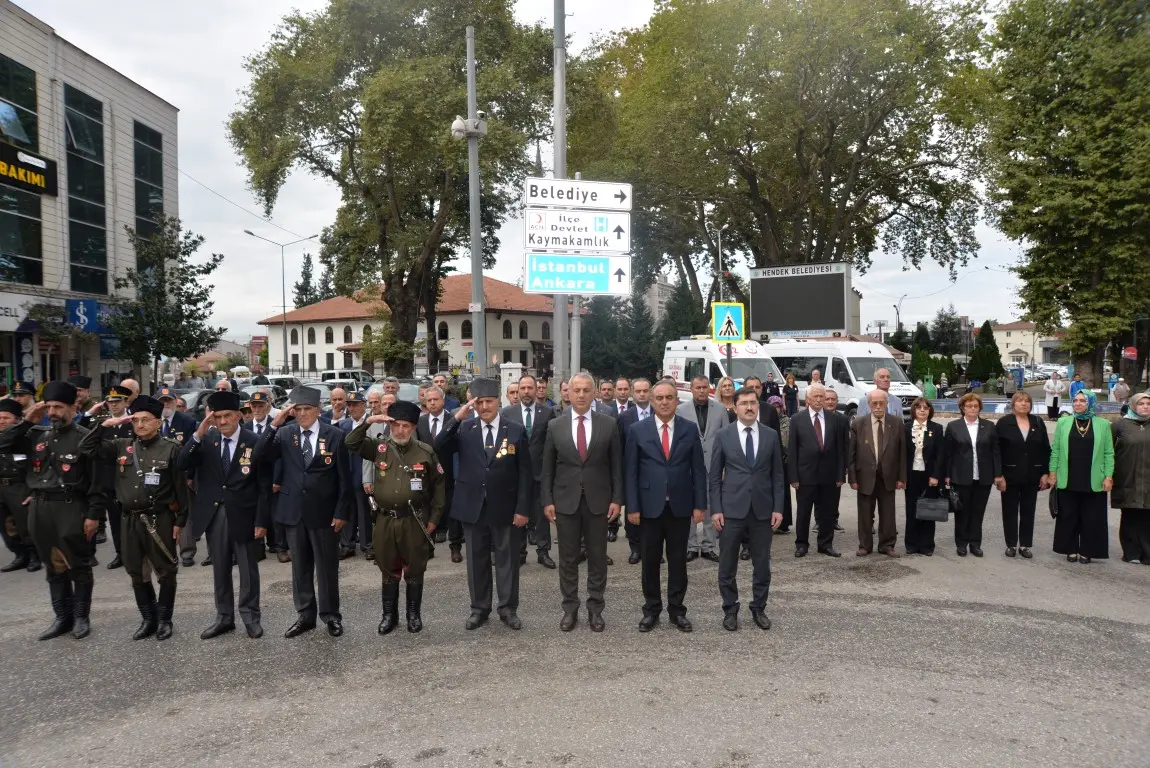 Haber: GAZİLER GÜNÜ HENDEK'TE TÖRENLE KUTLANDI - Öne Çıkan