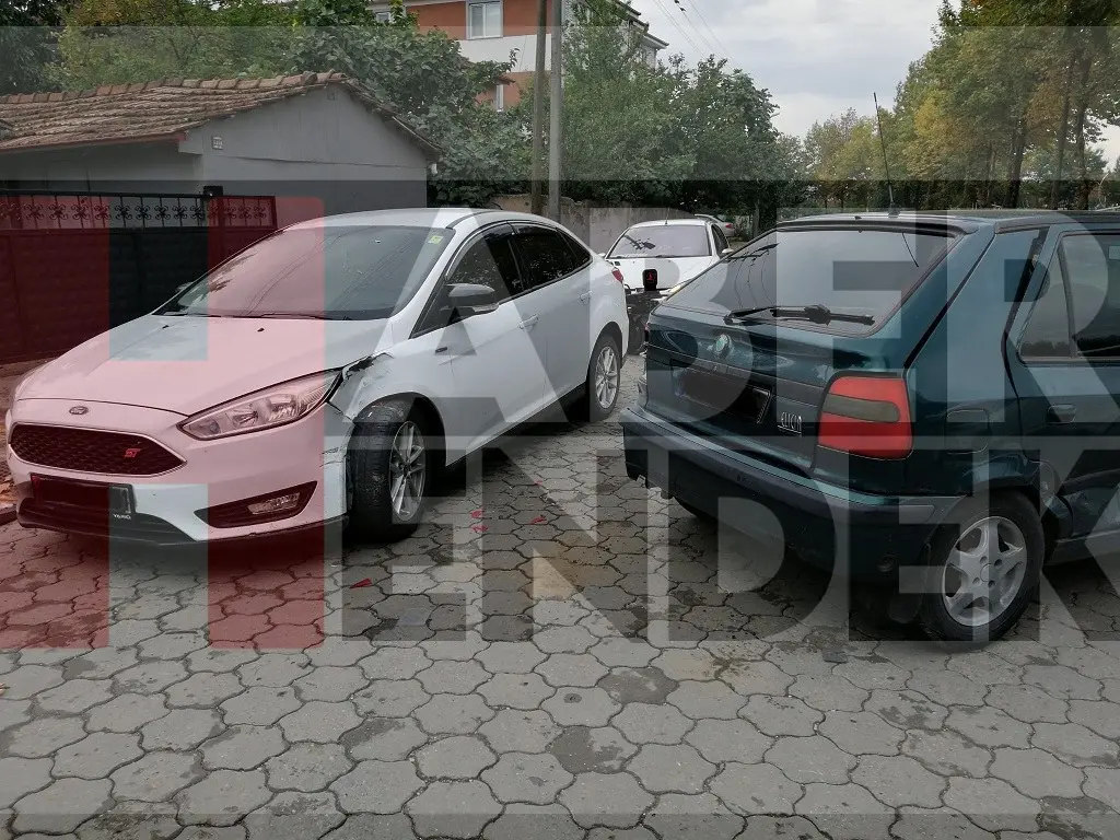 Haber: Hendek’te 3 Araç Kazaya karıştı - Galeri-1