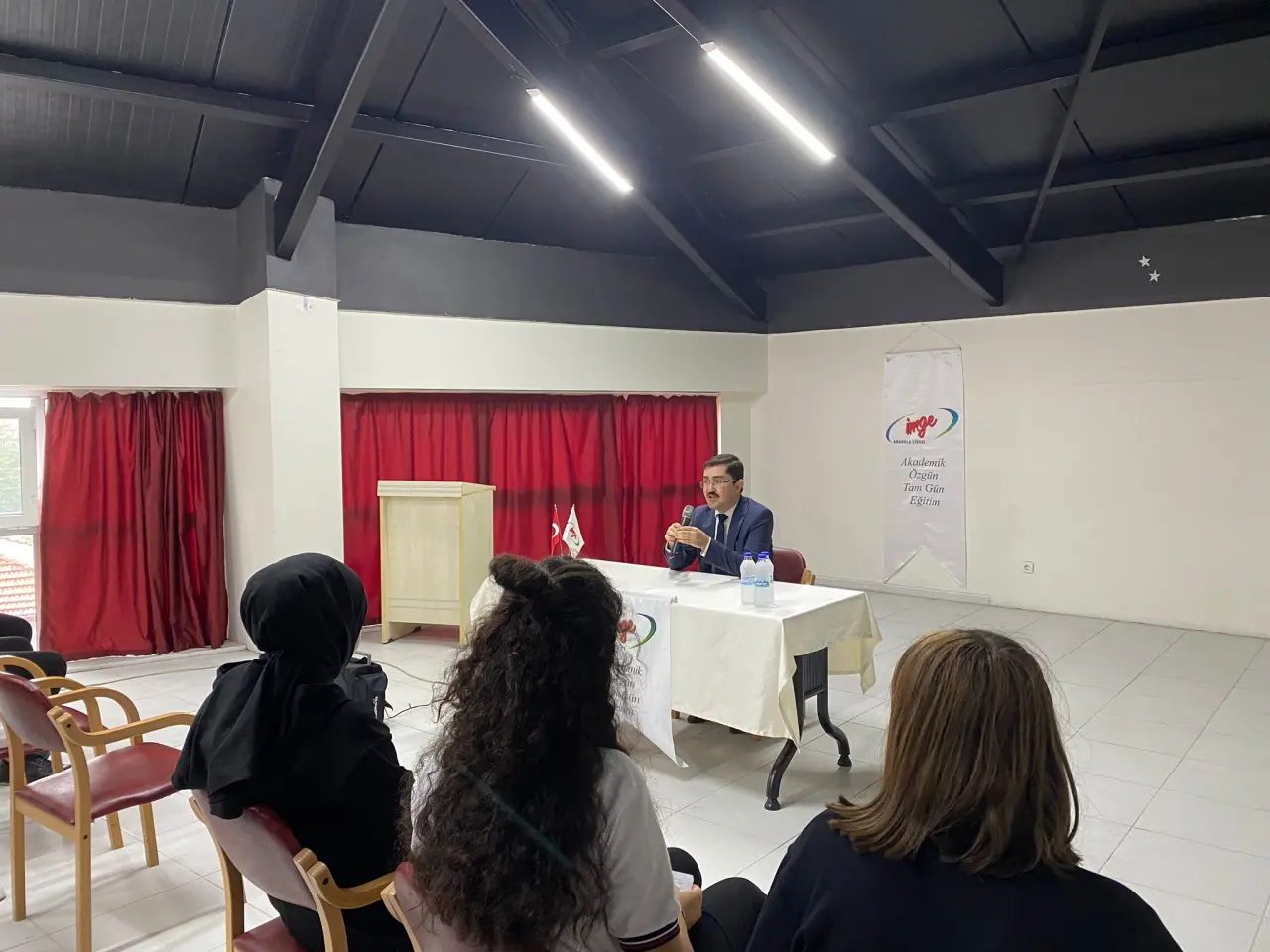 Haber: İmge kariyer günlerinin ilk konuğu Hendek Cumhuriyet Başsavcısı Ayhan Yenilmez Oldu - Öne Çıkan
