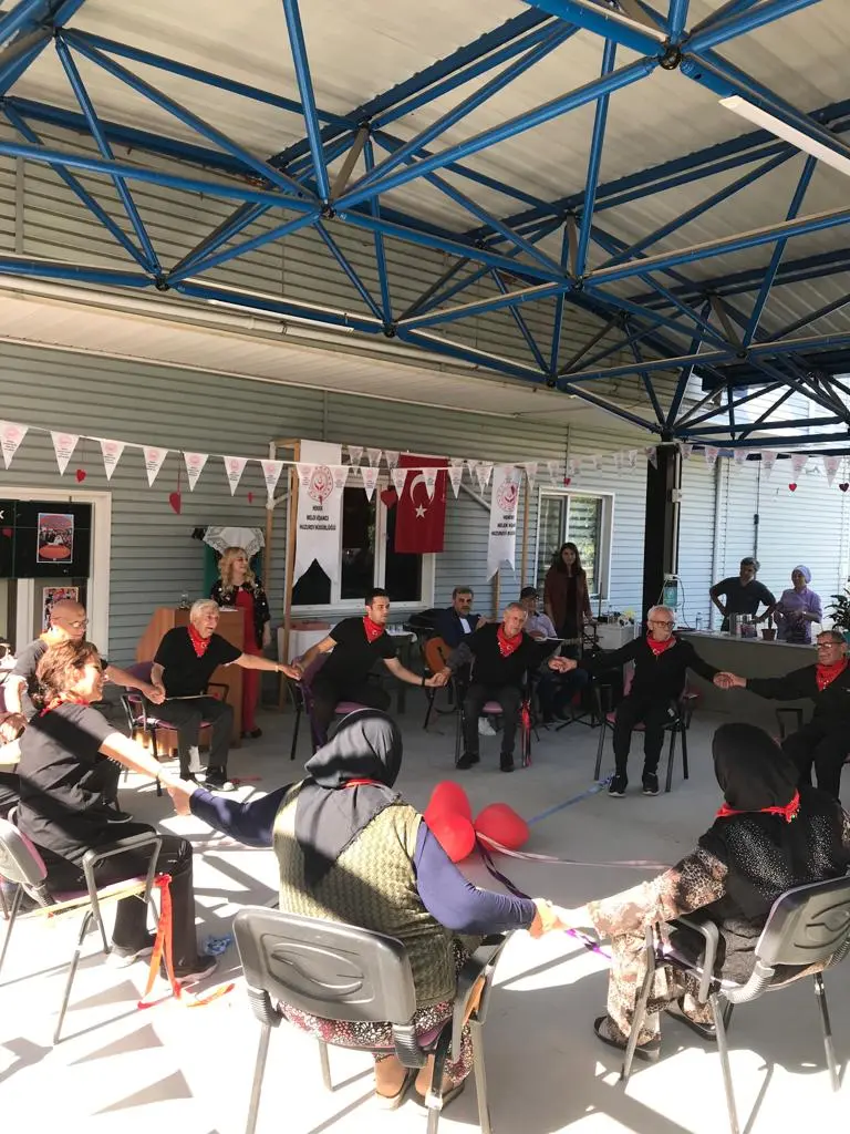 Haber: DÜNYA KALP GÜNÜNDE YAŞLILARA SEVGİ - Galeri-1