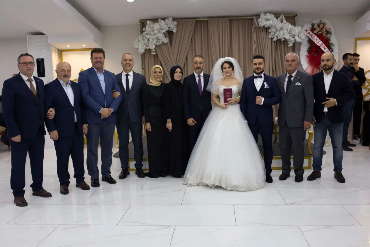 Haber: Serap ile Serdar’dan Ömürlük İmza - Galeri-2