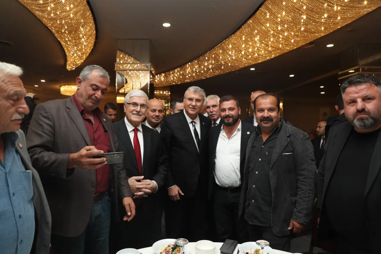 Haber: Başkan Yüce, muhtarlarla buluştu - Galeri-1