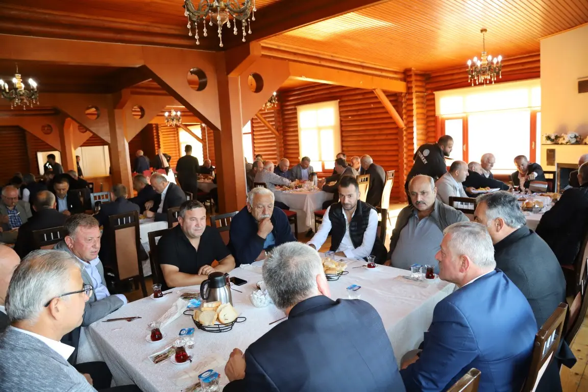 Haber: BAŞKAN BABAOĞLU MUHTARLARLA BİR ARAYA GELDİ - Galeri-1