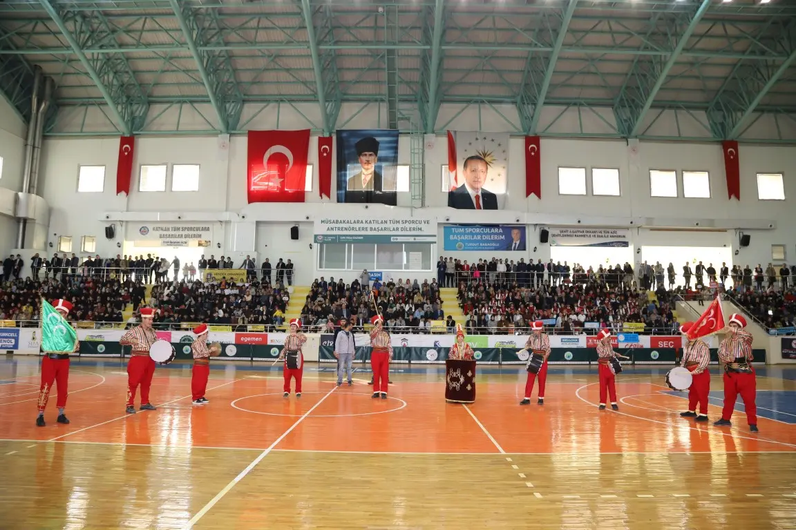 Haber: HENDEK’TE CUMHURİYET BAYRAMI COŞKUSU - Galeri-2