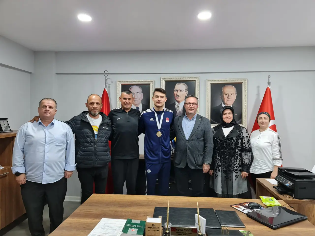 Haber: MHP Hendek Dünya Şampiyonunu Ağırladı - Öne Çıkan