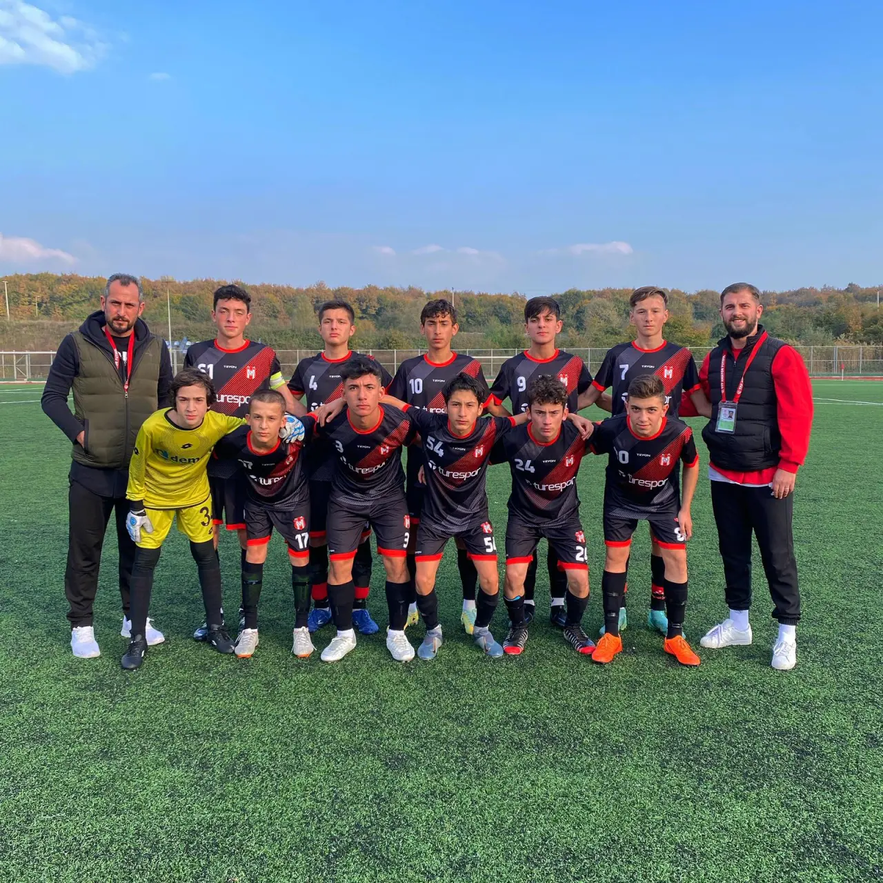 Haber: Yenimahallespor’un Gençleri Galibiyetle Başladı - Öne Çıkan